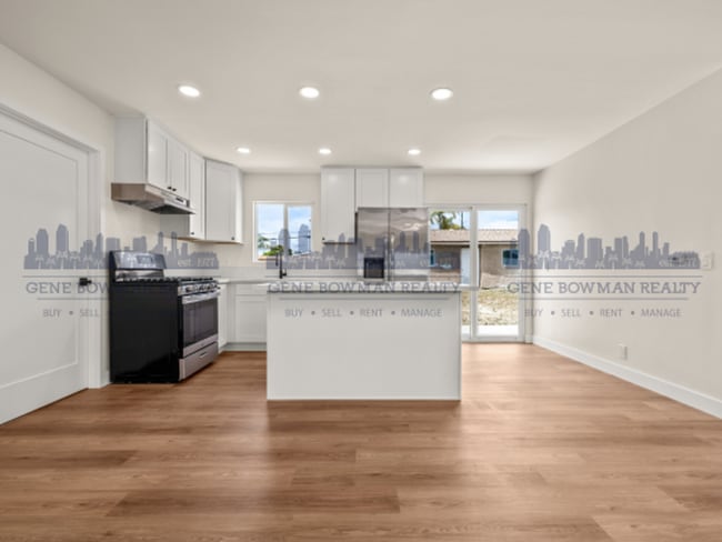 Building Photo - Charming 4-Bedroom Corner Lot Home with Pr...
