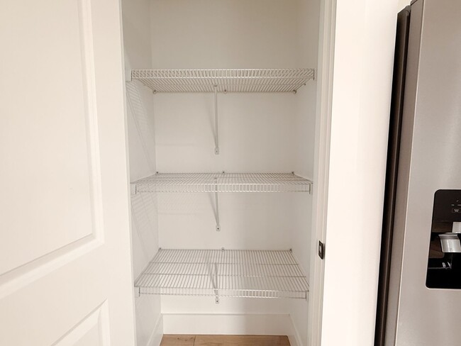 Building Photo - 303 R C Thompson Rd