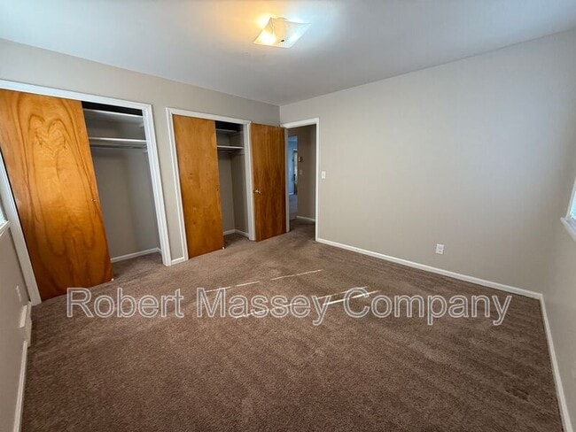 Building Photo - 2212 Steier Ln