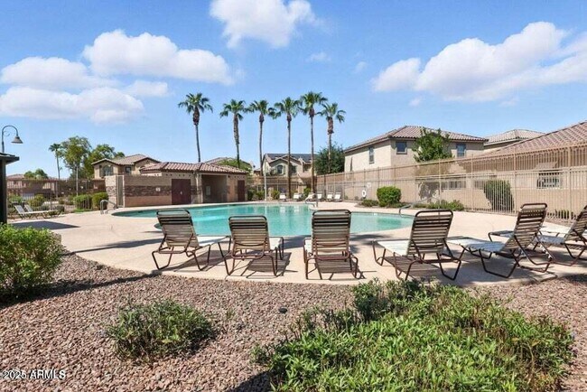 Building Photo - 7709 S 63rd Dr