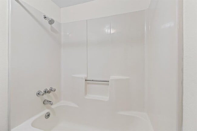 Building Photo - 1713 Cinnamon Path