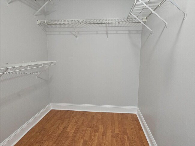 Building Photo - 1359 Springside Dr