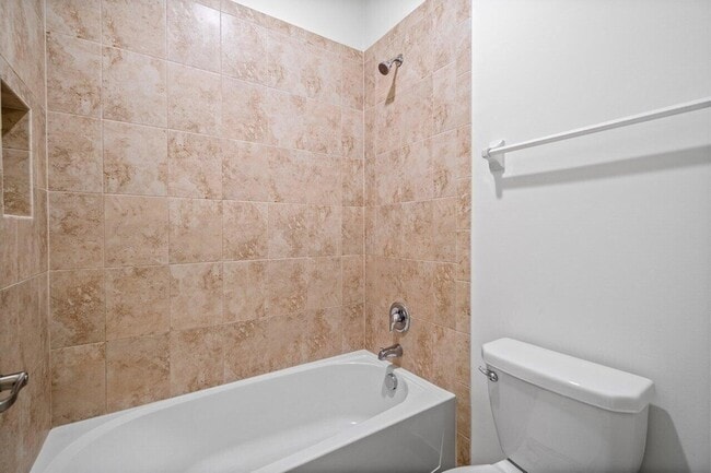 Building Photo - 5643 Sandbirch Wy