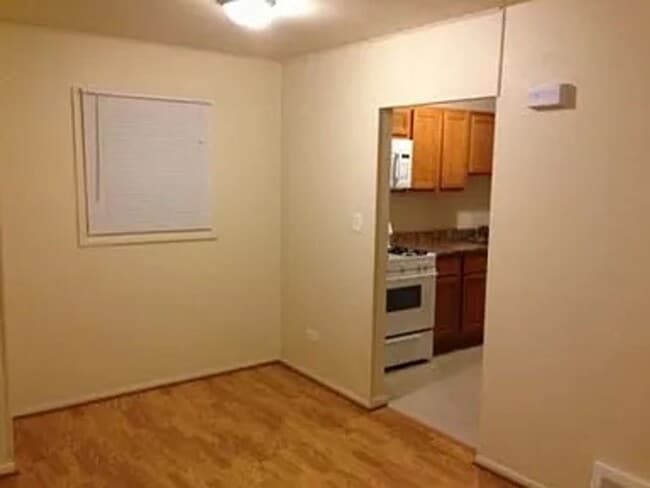 Building Photo - 3 bedroom/1 bath house on north side of Wa...