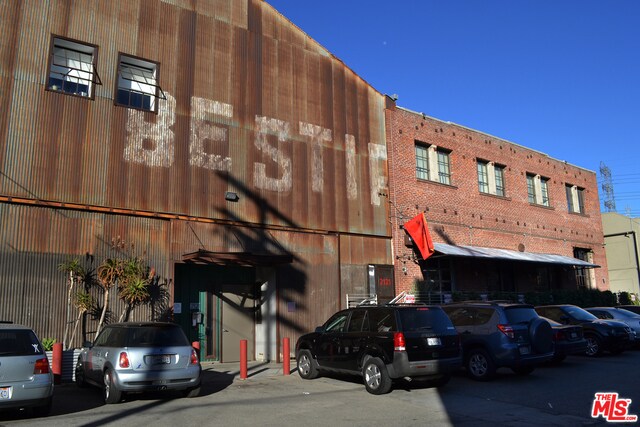 Building Photo - 2135 E 7th Pl