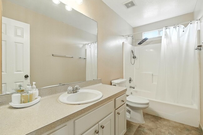 Building Photo - 10123 Sweet Olive Way