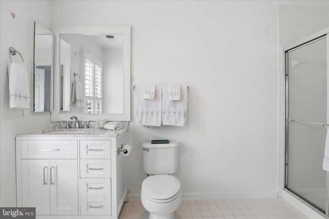 Building Photo - 308 S Fayette St