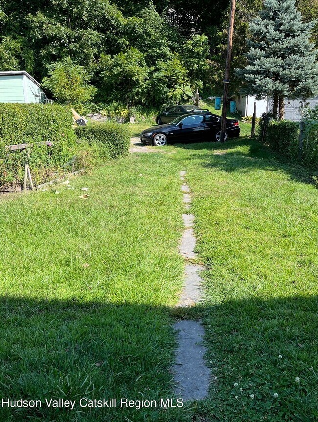 Building Photo - 191 N Hamilton St