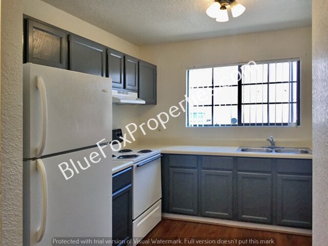 Building Photo - 234 E Pastime Rd