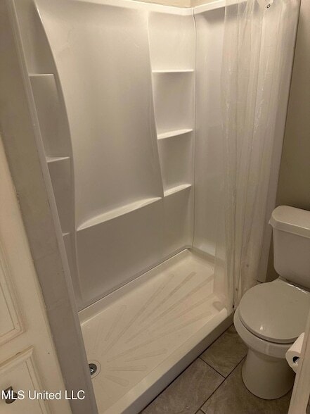 Building Photo - 128 Fern Valley Rd