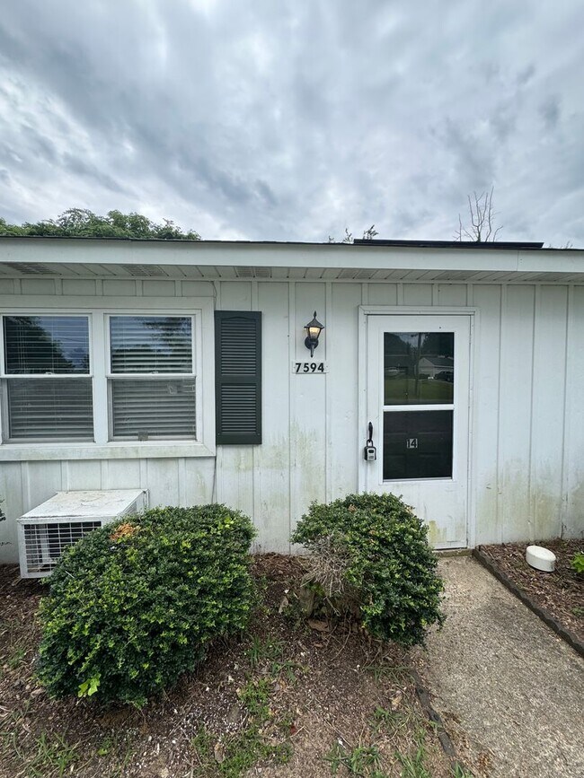 Primary Photo - 7594 Bellehaven Dr