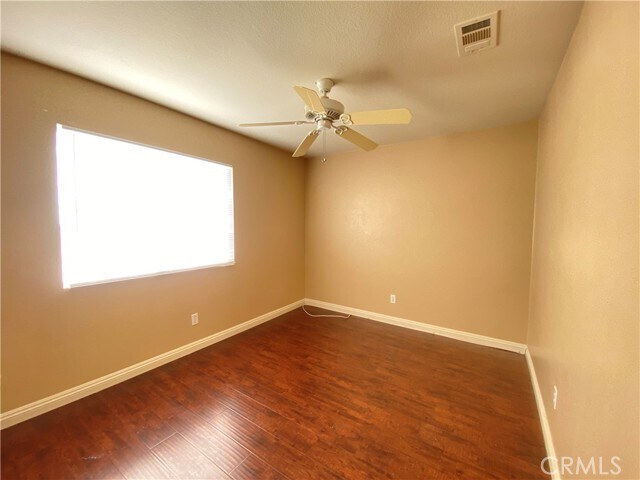 Building Photo - 708 Hillview St