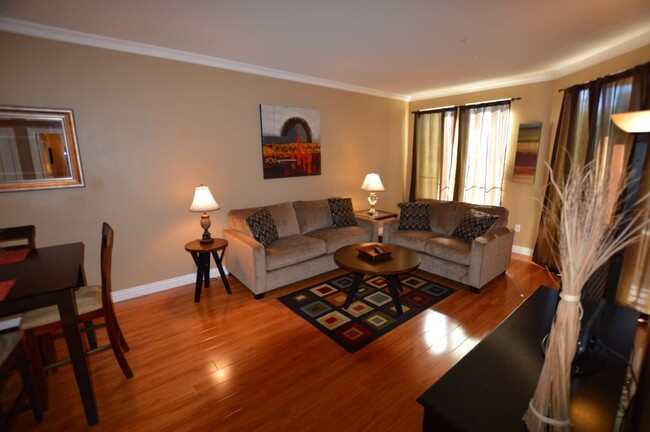 Building Photo - Meridian Furnished 1 Bed | 1 Bath Meridian...