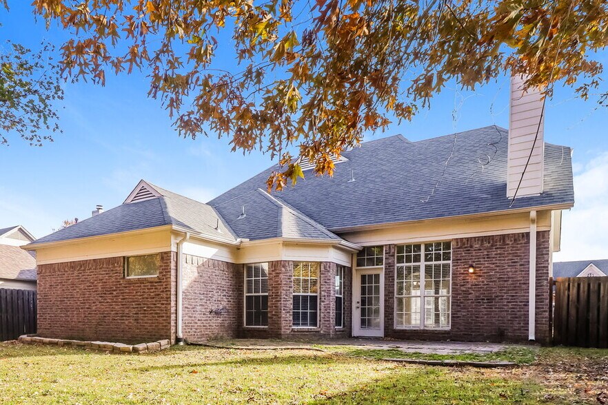 Building Photo - 9168 Acadia Pl