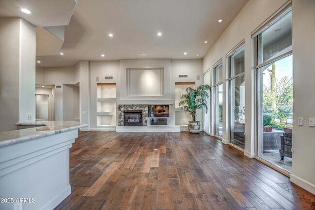 Building Photo - 9671 E Monument Dr