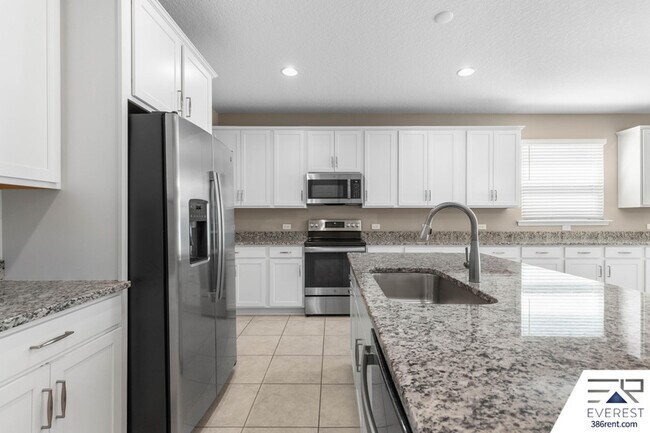 Building Photo - 58 Los Lagos Blvd