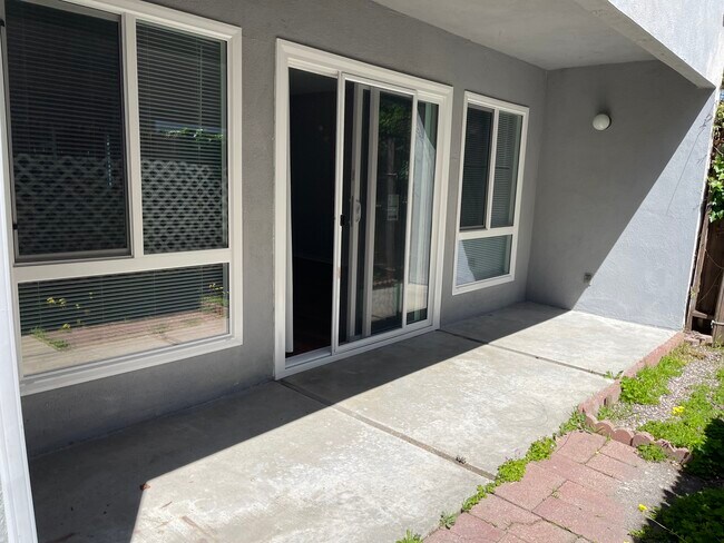 Building Photo - 23803 Audrey Ave