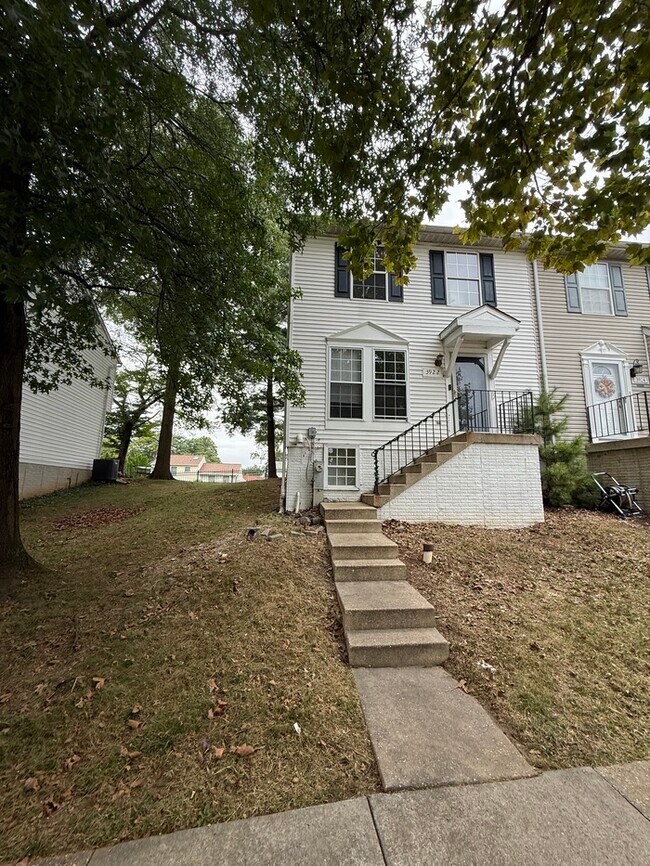 Primary Photo - 3 Bedroom Pikesville