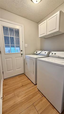 Building Photo - 370 W Park St