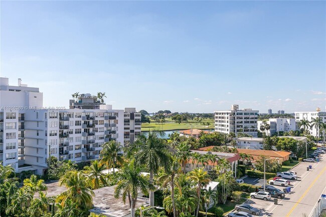 Building Photo - 1025 92nd St