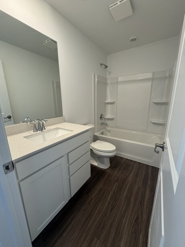 Building Photo - 25732 W Wakefield Dr