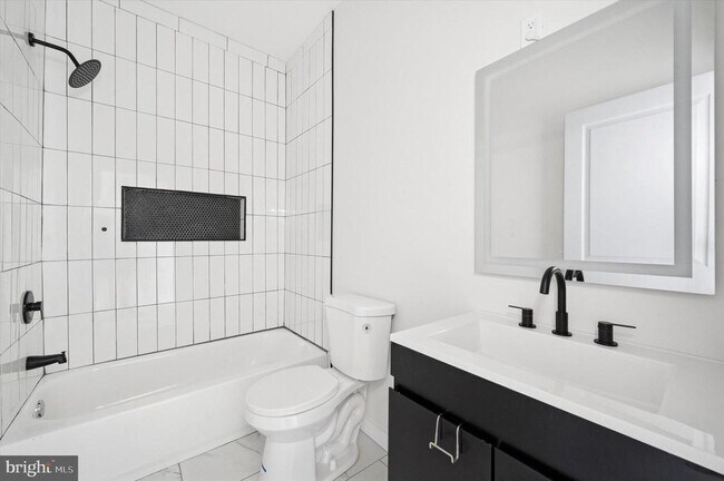 Building Photo - 32 S 62nd St