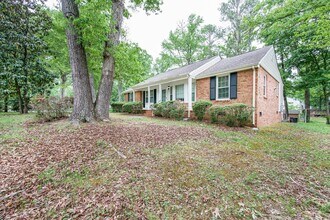 Building Photo - Charming 3BR Home with Hardwood Floors, Fireplace & Bright Living Spaces in Midlothian