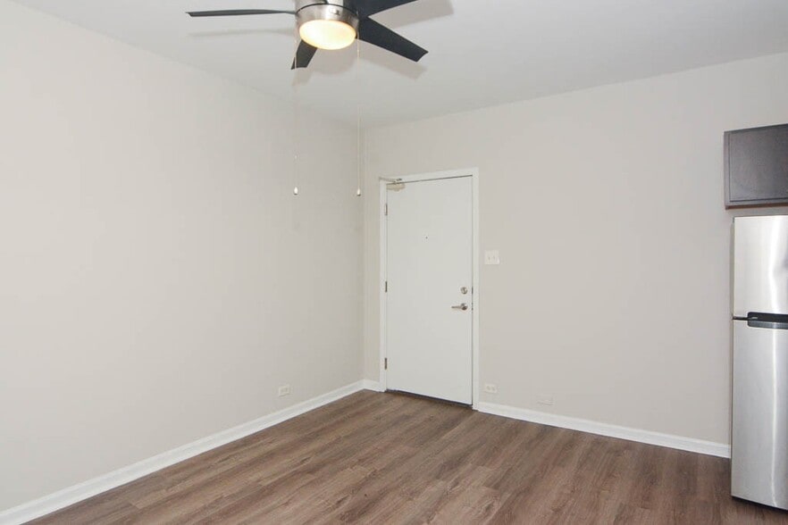 Building Photo - 1627 N Humboldt Blvd