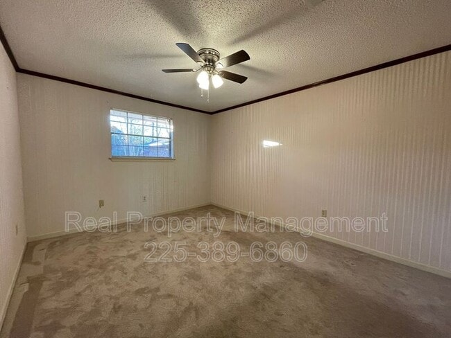 Building Photo - 6428 Chippendale Dr