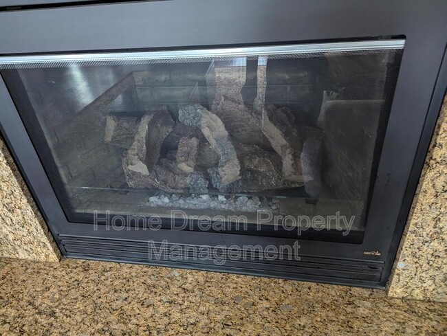 Building Photo - 2465 Army Navy Dr