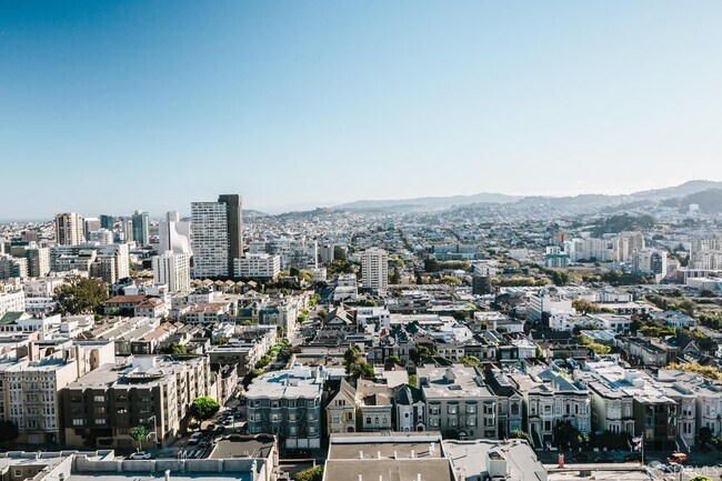 Building Photo - 2200 Sacramento St