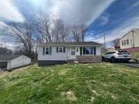 Building Photo - Newly renovated 3 bed and 1 bath house near ETSU and VA