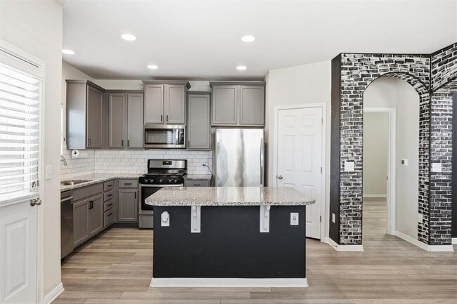 Building Photo - 6400 Mary Lewis Dr