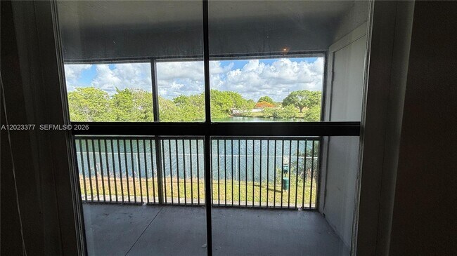Building Photo - 15077 SW 103rd Terrace