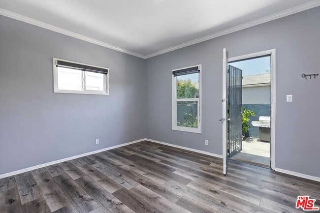 Building Photo - 2002 20th St