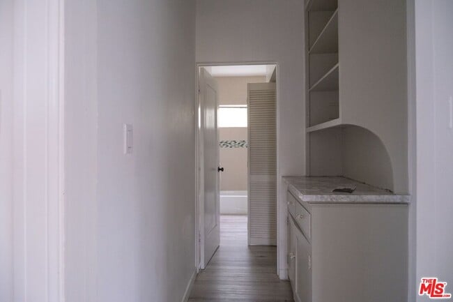 Building Photo - 5112 Edgewood Pl