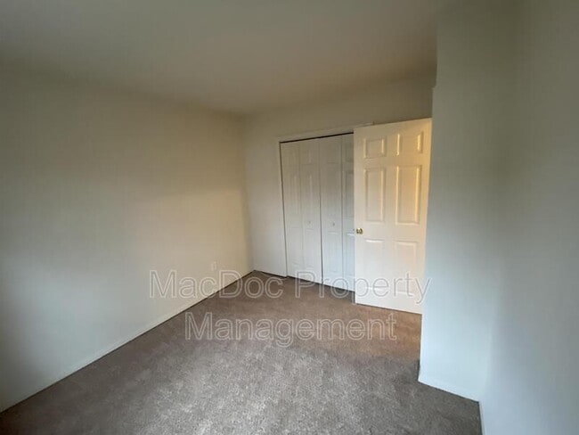 Building Photo - 729 Anvil Rd