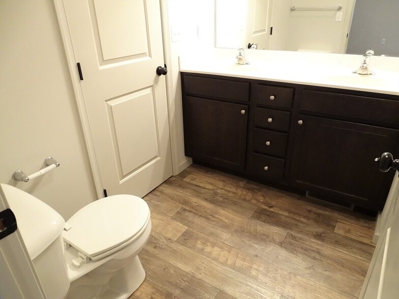 Building Photo - 45 Maize Cir