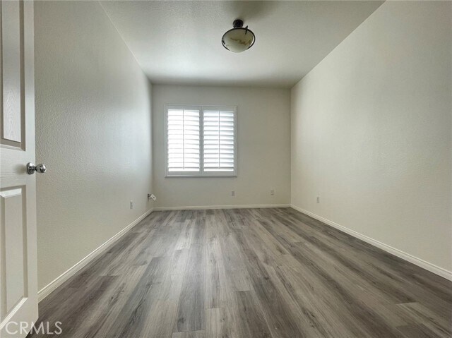 Building Photo - 12981 Colonial Dr