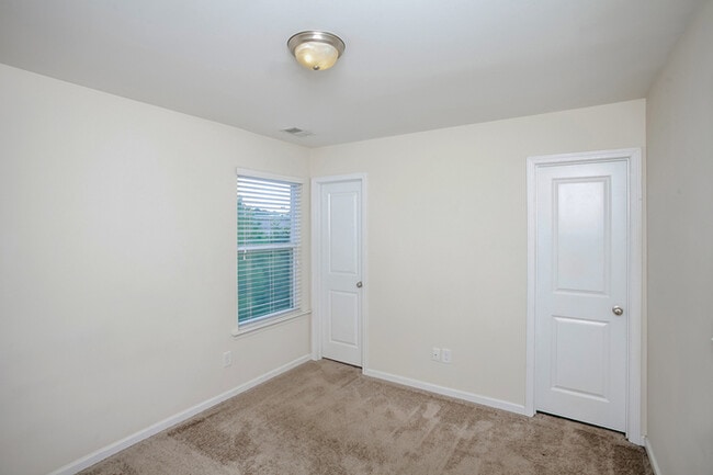 Building Photo - 1 Month Free! Tour Today! Spacious Home Ne...