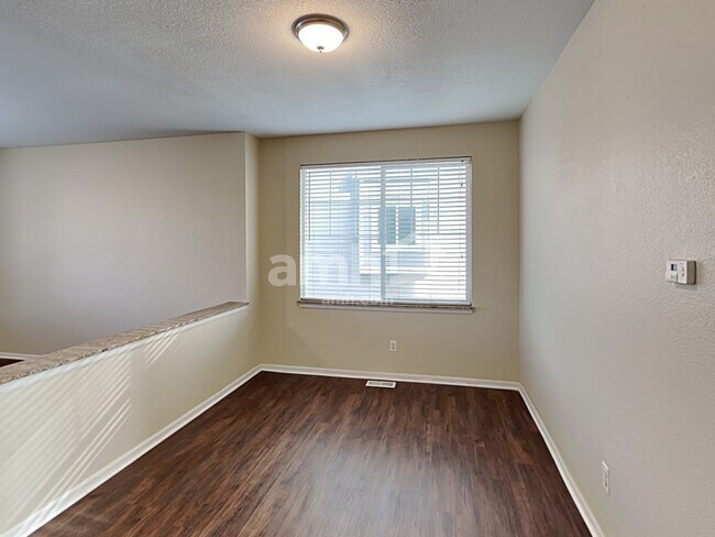 Building Photo - 10936 E 112th Pl