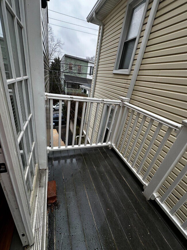 Building Photo - 1527 W 36th St