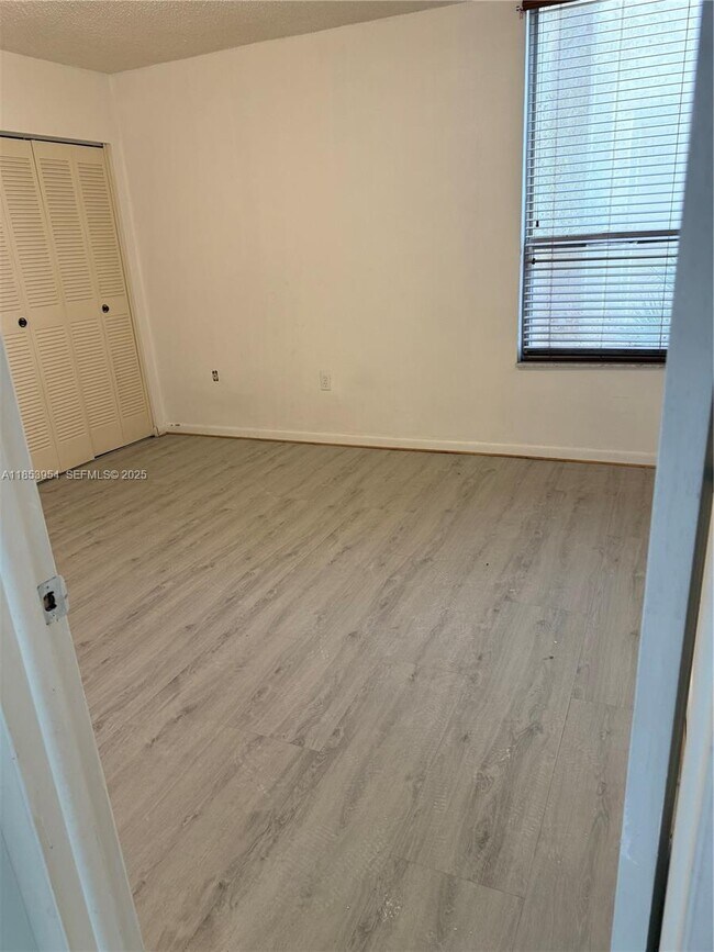 Building Photo - 6901 SW 147th Ave