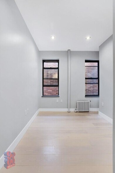 Building Photo - 200 Stanton St