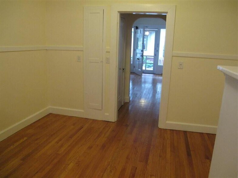 Building Photo - 1 Langdon Sq