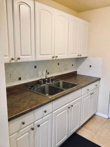 Building Photo - 1230 Old Boynton Rd