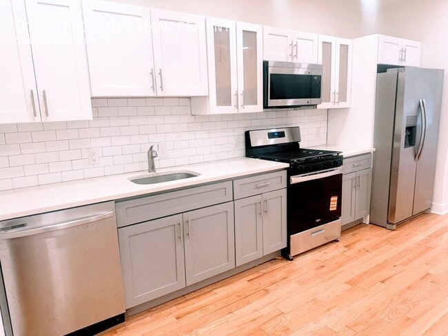 Building Photo - 5513 Pemberton St