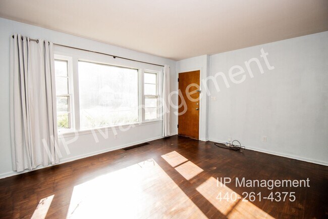 Building Photo - 2420 21st St