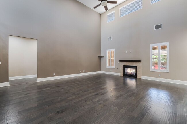 Building Photo - Elegant model home at Club Madeira!