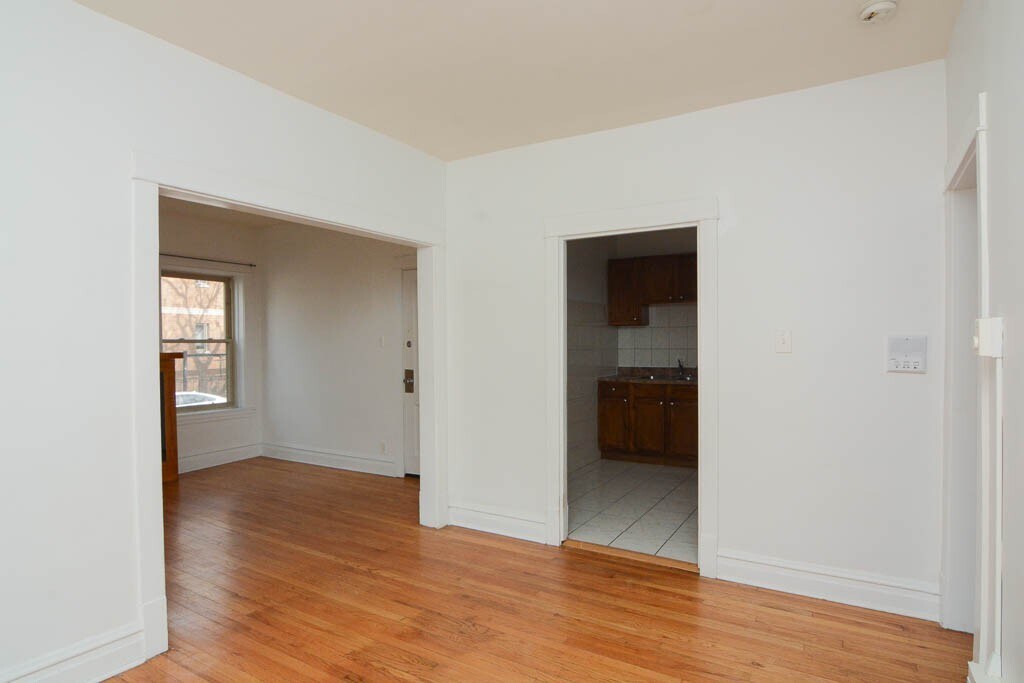 Building Photo - 2921 W George St